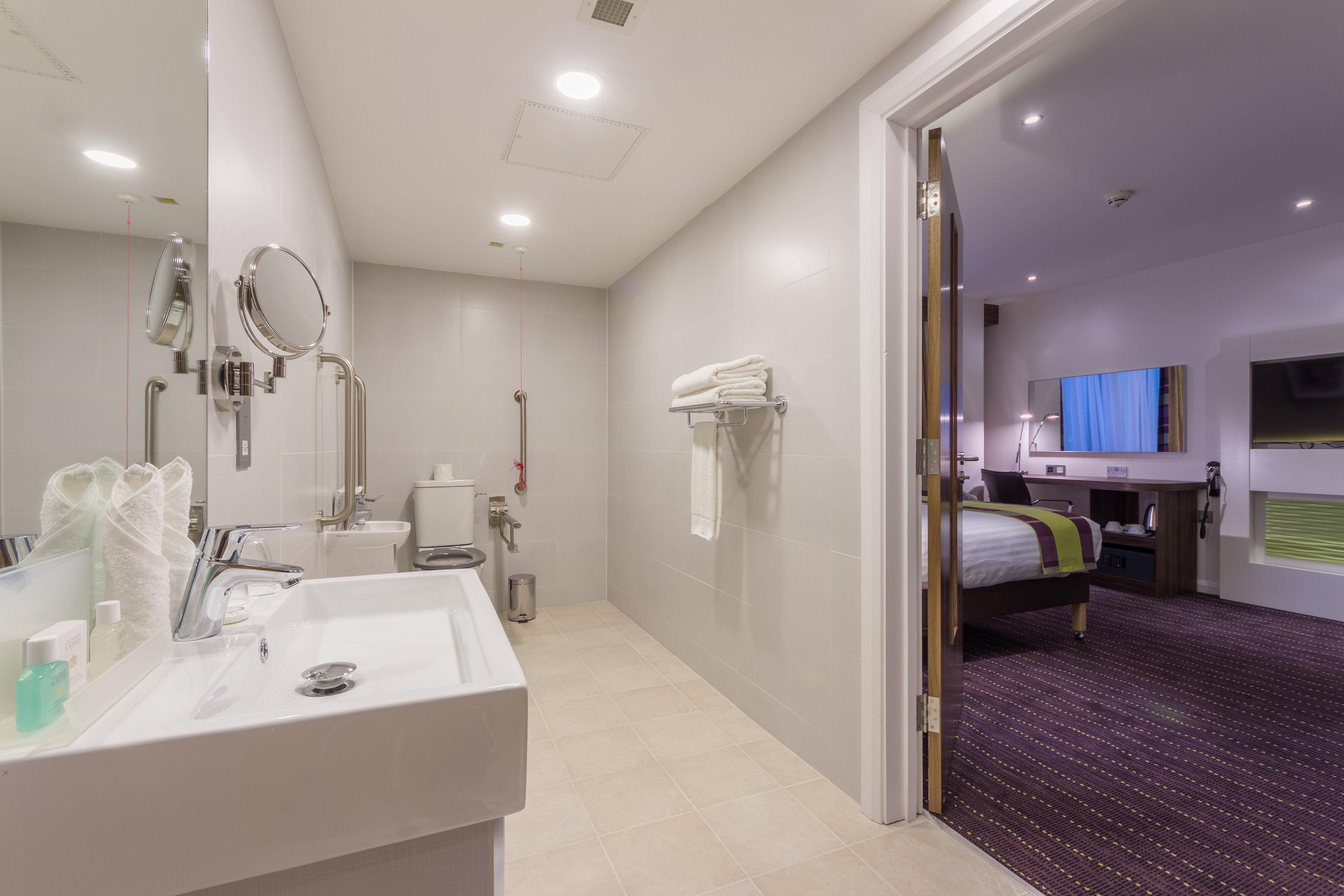 Holiday Inn London Watford Junction By Ihg Экстерьер фото